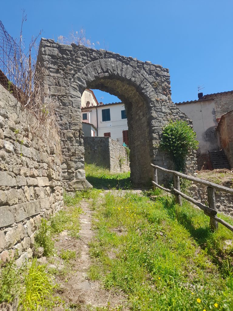 South gate, Montemarciano